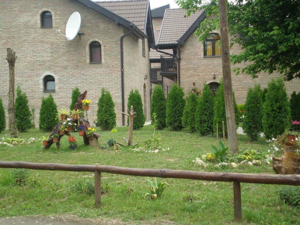 Apartments Jeremic Bela Crkva  Luaran gambar
